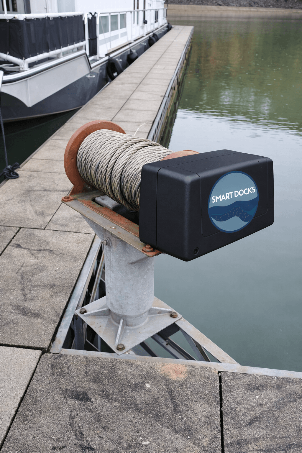 Smart Docks automated anchoring system mounted on a dock